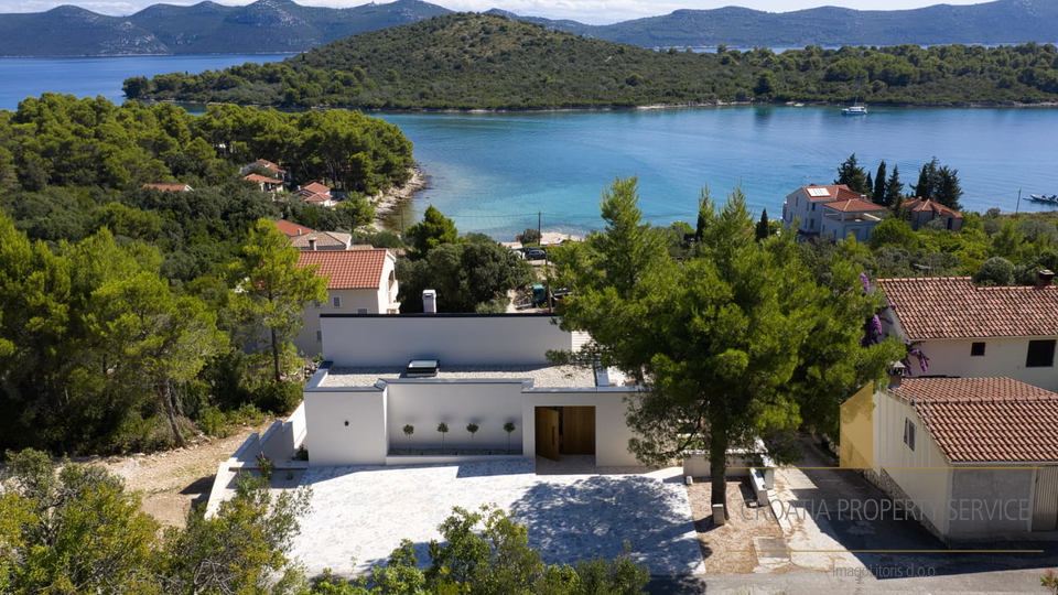 Modern Mediterranean luxury oasis 100 m from the sea - island Iž, Zadar archipelago!