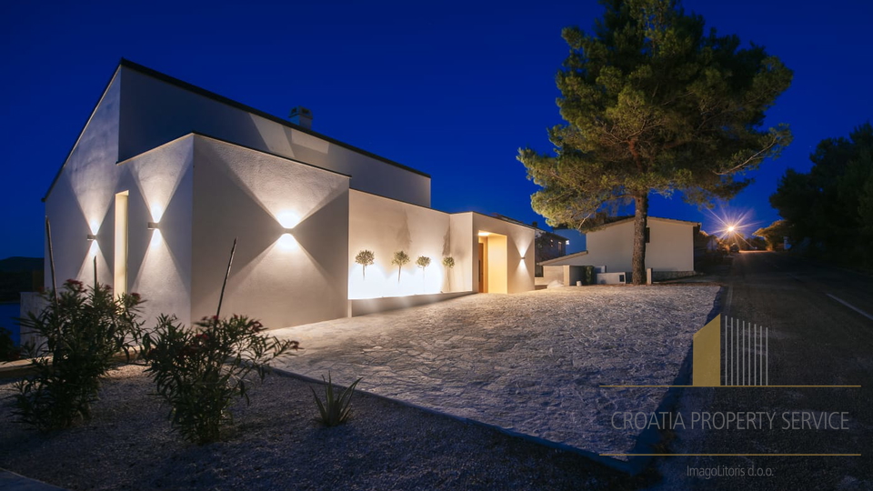 Modern Mediterranean luxury oasis 100 m from the sea - island Iž, Zadar archipelago!