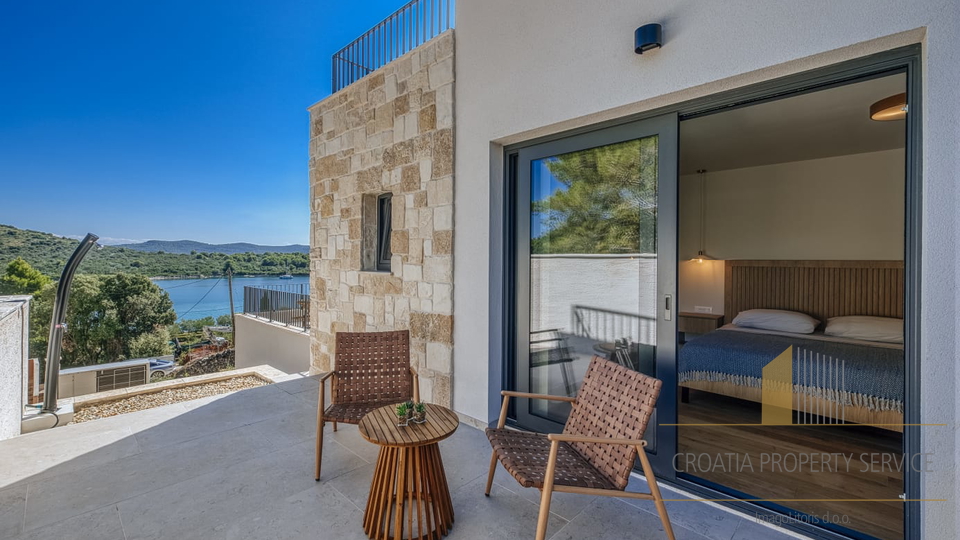 Modern Mediterranean luxury oasis 100 m from the sea - island Iž, Zadar archipelago!