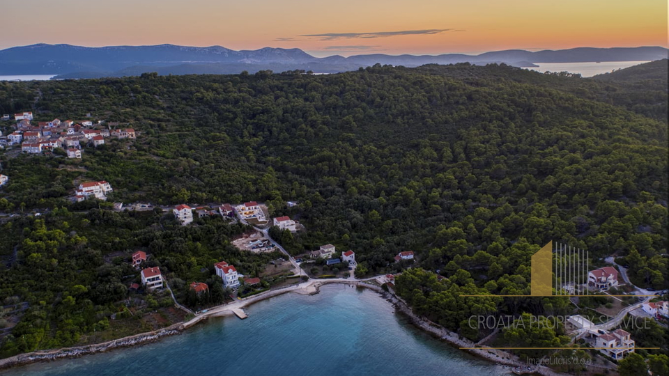 Modern Mediterranean luxury oasis 100 m from the sea - island Iž, Zadar archipelago!