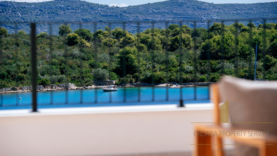 Modern Mediterranean luxury oasis 100 m from the sea - island Iž, Zadar archipelago!