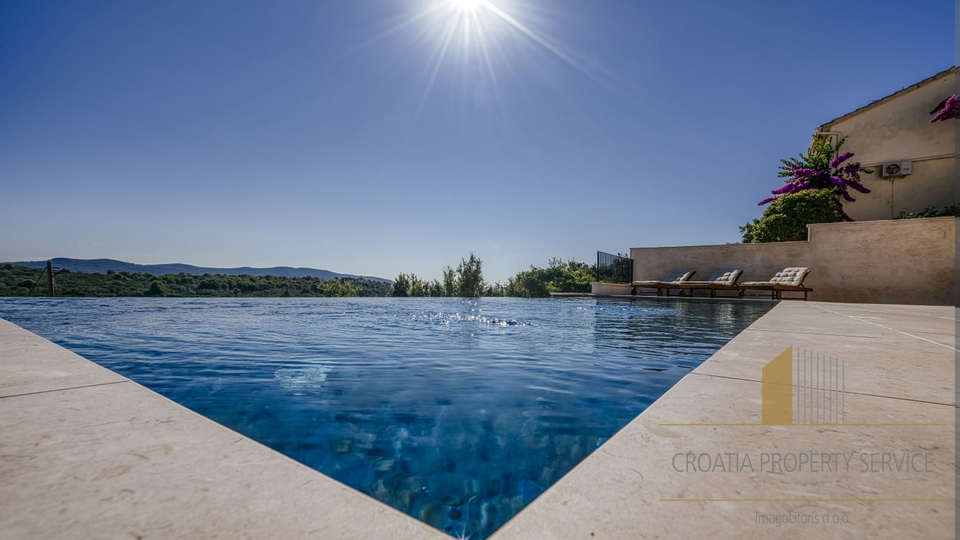Modern Mediterranean luxury oasis 100 m from the sea - island Iž, Zadar archipelago!
