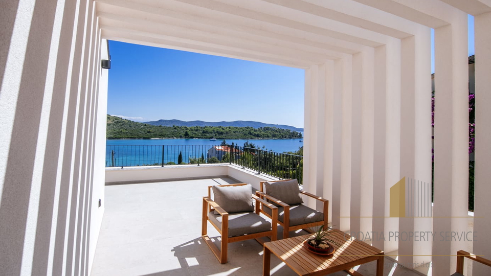 Modern Mediterranean luxury oasis 100 m from the sea - island Iž, Zadar archipelago!