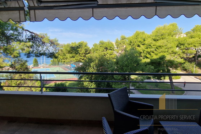 Offerta esclusiva! Appartamento in un resort di lusso a 5 stelle, fronte mare!