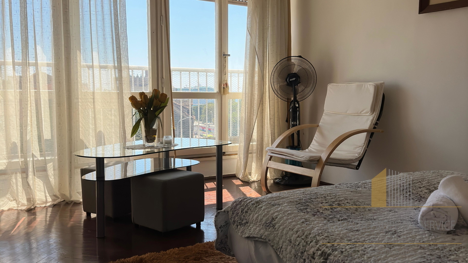 Occasione! Elegante appartamento bilocale di 72 m2 nel centro di Spalato!