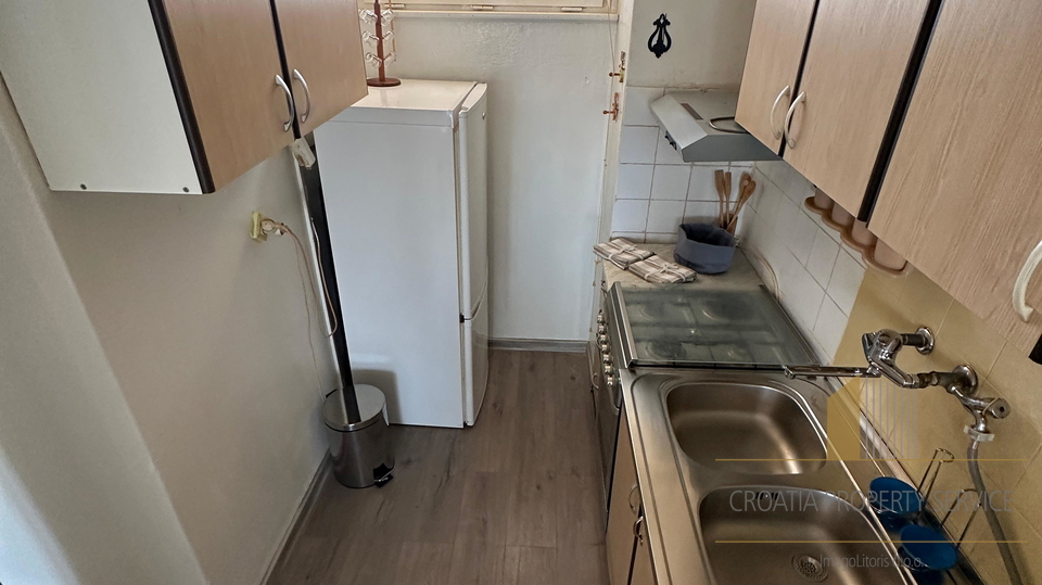 Occasione! Elegante appartamento bilocale di 72 m2 nel centro di Spalato!