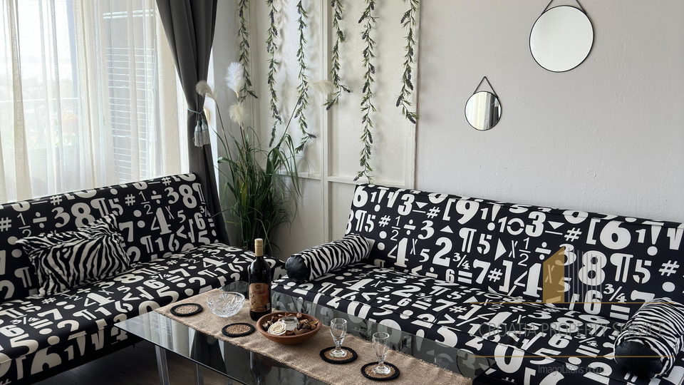 Occasione! Elegante appartamento bilocale di 72 m2 nel centro di Spalato!