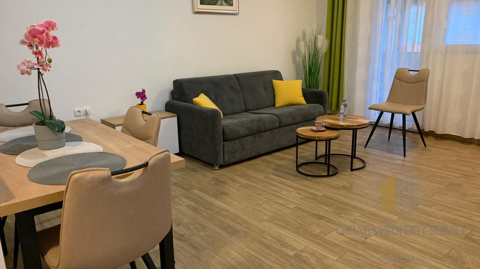 Bellissima casa con vista mare nei dintorni di Zara – un'opportunità da non perdere!