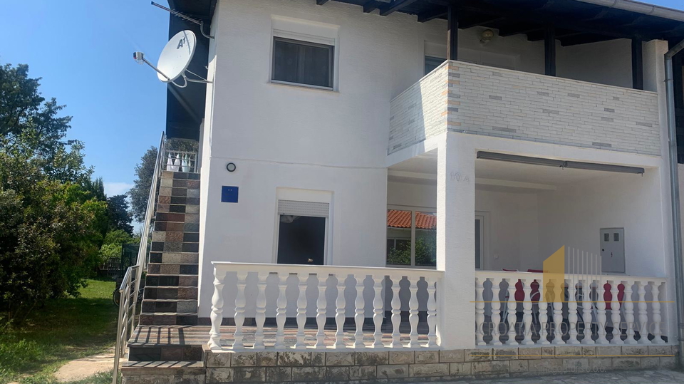 Bellissima casa con vista mare nei dintorni di Zara – un'opportunità da non perdere!
