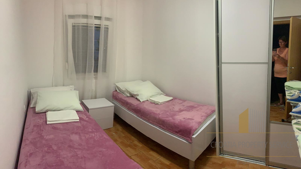 Bellissima casa con vista mare nei dintorni di Zara – un'opportunità da non perdere!