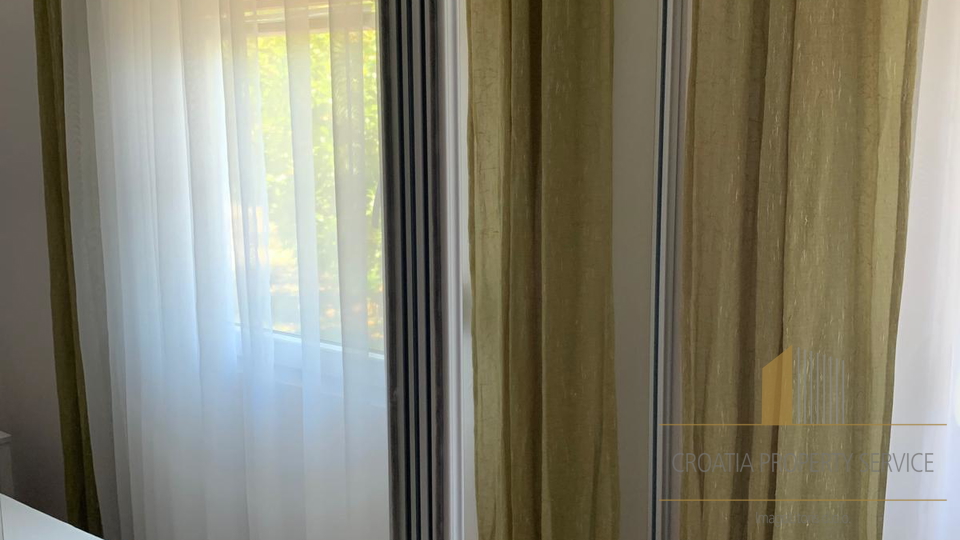 Bellissima casa con vista mare nei dintorni di Zara – un'opportunità da non perdere!