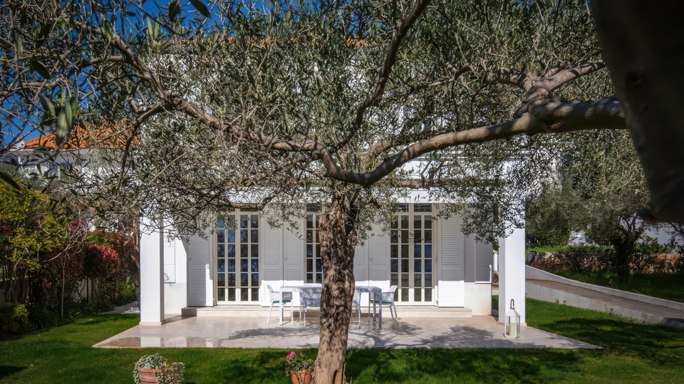 &Pcy;&rcy;&iecy;&kcy;&rcy;&acy;&scy;&ncy;&acy;&yacy; &rcy;&ocy;&scy;&kcy;&ocy;&shcy;&ncy;&acy;&yacy; &vcy;&icy;&lcy;&lcy;&acy; &pcy;&iecy;&rcy;&vcy;&acy;&yacy; &lcy;&icy;&ncy;&icy;&yacy; &ucy; &mcy;&ocy;&rcy;&yacy; - &Zcy;&acy;&dcy;&acy;&rcy;&excl;