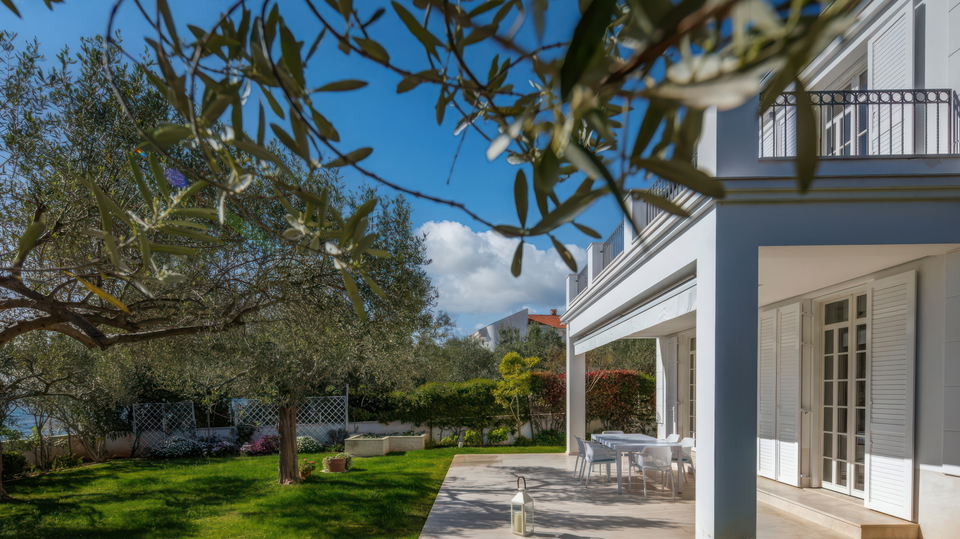 &Pcy;&rcy;&iecy;&kcy;&rcy;&acy;&scy;&ncy;&acy;&yacy; &rcy;&ocy;&scy;&kcy;&ocy;&shcy;&ncy;&acy;&yacy; &vcy;&icy;&lcy;&lcy;&acy; &pcy;&iecy;&rcy;&vcy;&acy;&yacy; &lcy;&icy;&ncy;&icy;&yacy; &ucy; &mcy;&ocy;&rcy;&yacy; - &Zcy;&acy;&dcy;&acy;&rcy;&excl;