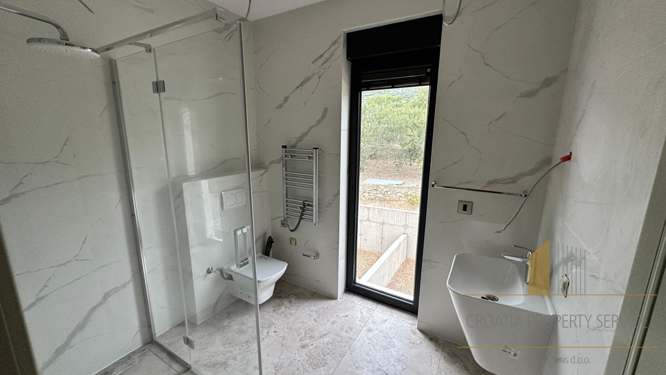 Neue Luxusvilla mit Panoramablick auf das Meer in der Umgebung von Split!