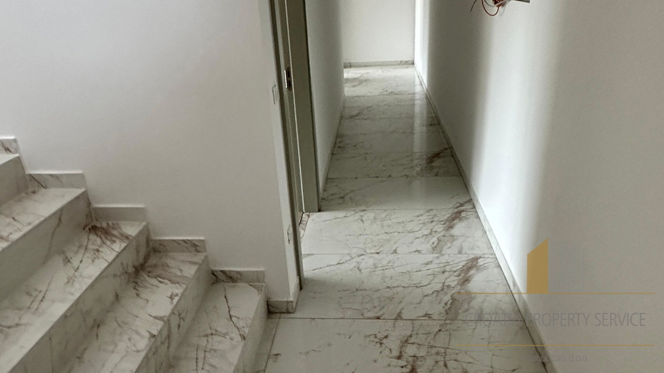 Neue Luxusvilla mit Panoramablick auf das Meer in der Umgebung von Split!