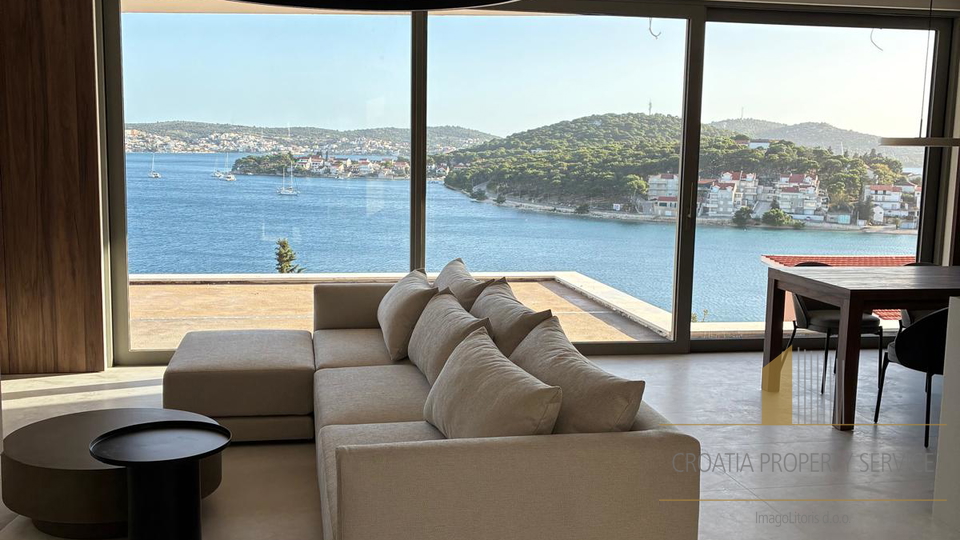 Appartamento, 257 m2, Vendita, Rogoznica