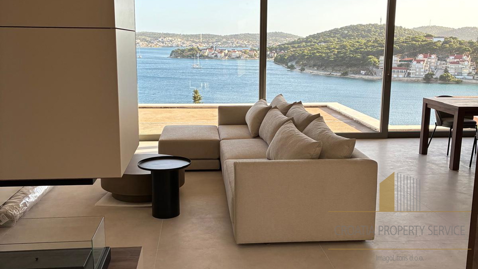 Appartamento, 257 m2, Vendita, Rogoznica