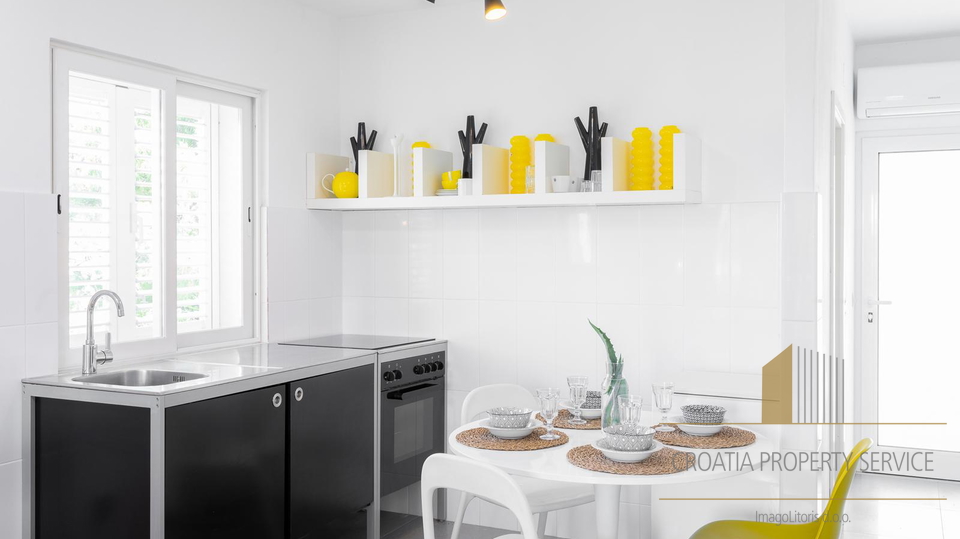 Ekskluzivna vila v prvi vrsti ob morju – južna stran otoka Korčule!