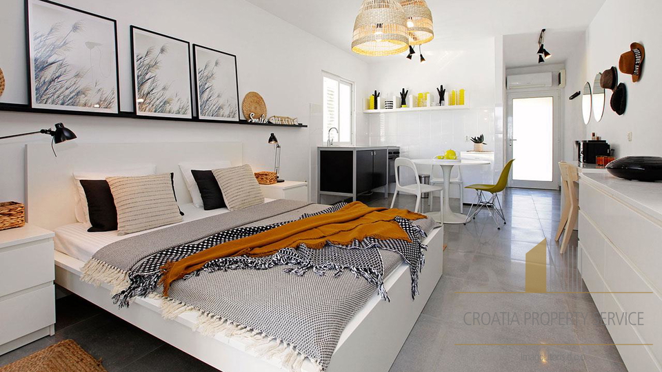 Ekskluzivna vila v prvi vrsti ob morju – južna stran otoka Korčule!