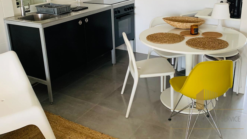 Ekskluzivna vila v prvi vrsti ob morju – južna stran otoka Korčule!