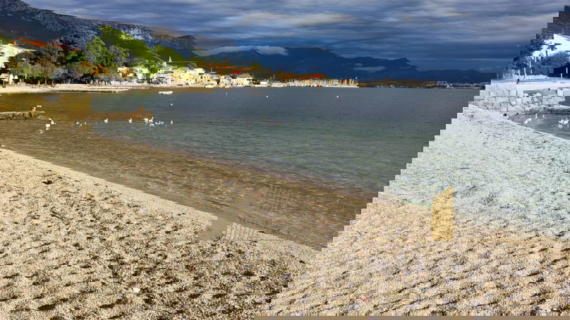 Luxury three-bedroom apartment with garden in a new building with sea view - Ka&scaron;tel Kambelovac&excl;