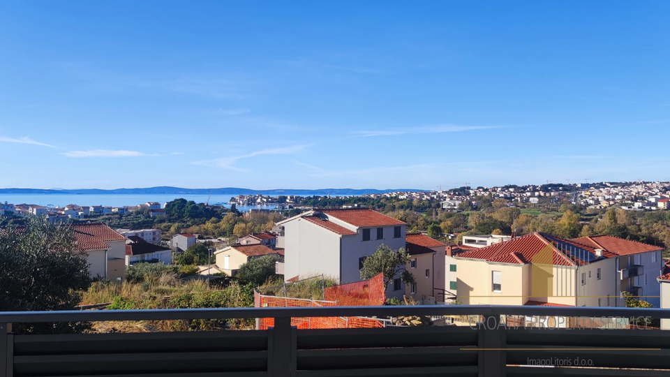 Luxuriöse moderne Villa mit Meerblick und Blick auf Split!