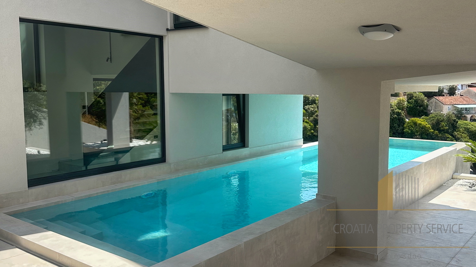 Villa di lusso di design a 80 m dal mare sull'isola di Korčula!