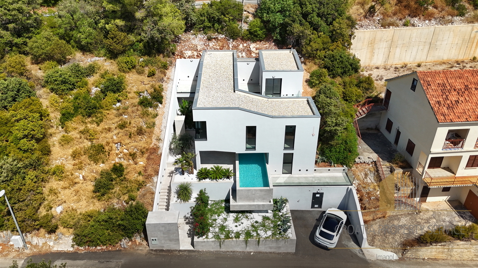 Villa di lusso di design a 80 m dal mare sull'isola di Korčula!