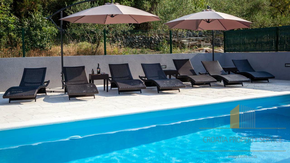 Luxury apartment villa first line to the sea on the island of Čiovo!