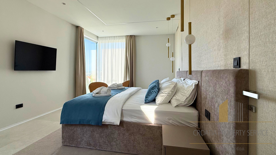Villa di lusso con vista panoramica sul mare nei dintorni di Spalato!
