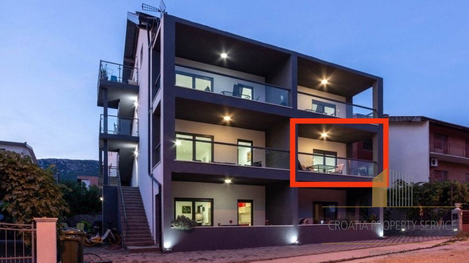 Wunderschöne Wohnung am Meer in Kaštel Kambelovac – ideal für Familie oder touristische Vermietung!