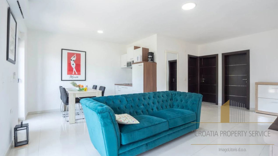 Wunderschöne Wohnung am Meer in Kaštel Kambelovac – ideal für Familie oder touristische Vermietung!
