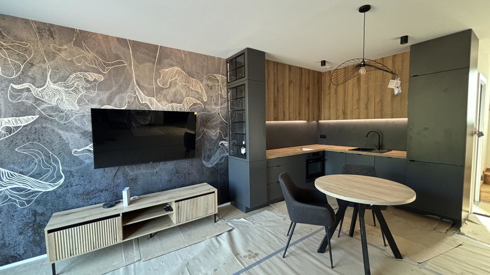 Nova moderna ku&cacute;a u Zatonu&colon; savr&scaron;eni spoj luksuza i prirode&excl;