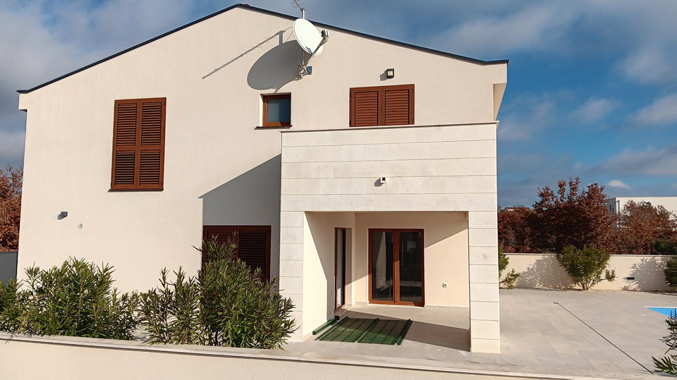 Vendita&excl; Villa di lusso con piscina nei dintorni di Zadar&excl;