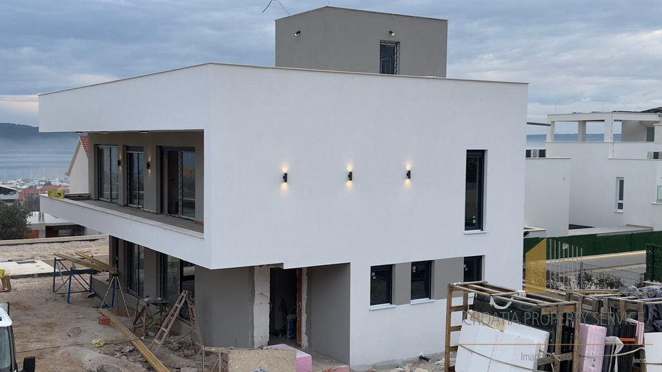 Neue Luxusvilla mit Panoramablick auf das Meer in der Umgebung von Split!