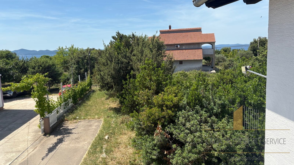 Bellissima casa con vista mare nei dintorni di Zara – un'opportunità da non perdere!