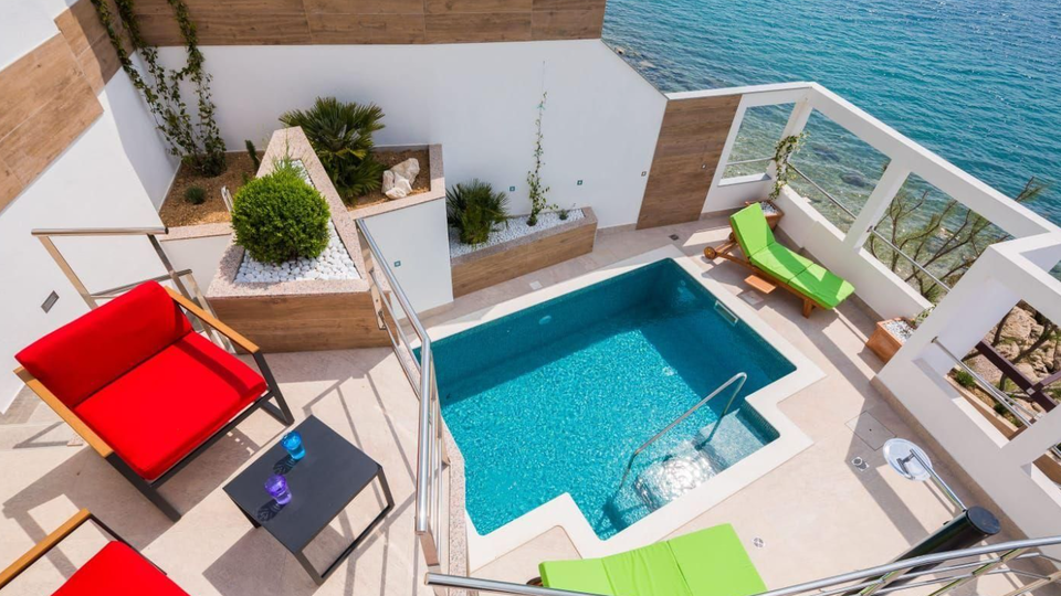 Exklusive Villa erste Meereslinie mit Panoramablick und Investitionspotenzial &ndash; Stani&cacute;i&comma; Omi&scaron;&excl;