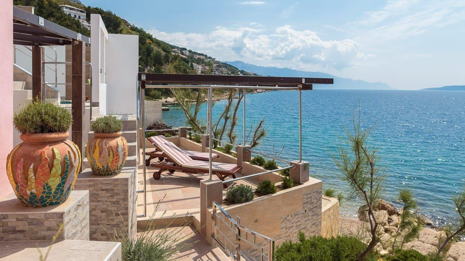 Exklusive Villa erste Meereslinie mit Panoramablick und Investitionspotenzial &ndash; Stani&cacute;i&comma; Omi&scaron;&excl;
