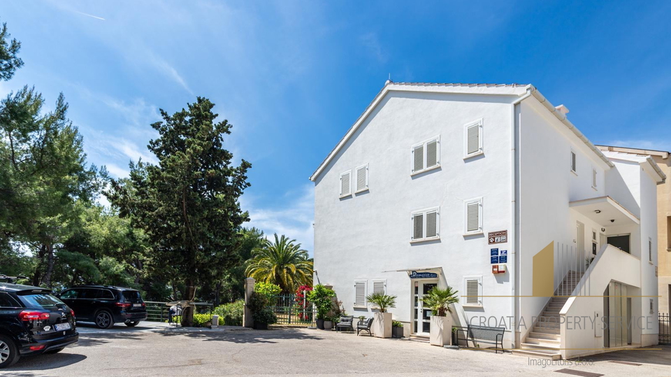 Vila prvi red do mora u sklopu luksuznog hotela Le Meridien Lav &ndash; 7 apartmana i trosobni stan&comma; Split&OpenCurlyDoubleQuote;