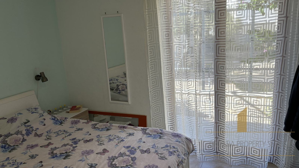 Charming two-story house with sea view – Supetar, Brač island!