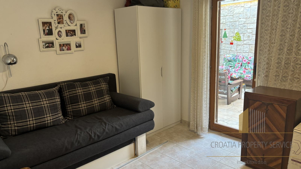 Charming two-story house with sea view – Supetar, Brač island!