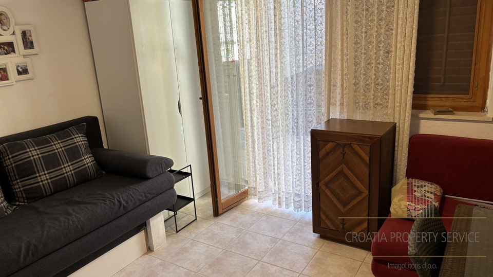 Charming two-story house with sea view – Supetar, Brač island!