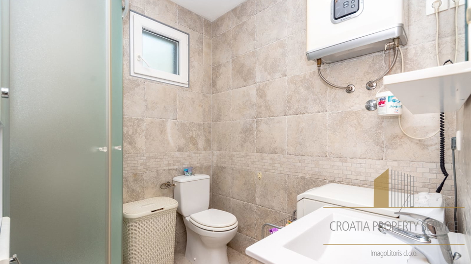 First row to the sea – beautiful renovated house with terrace and pier, Korčula!