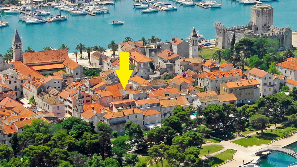 Luxuri&ouml;s renoviertes Steinhaus mit Terrasse &ndash; Trogir&excl;