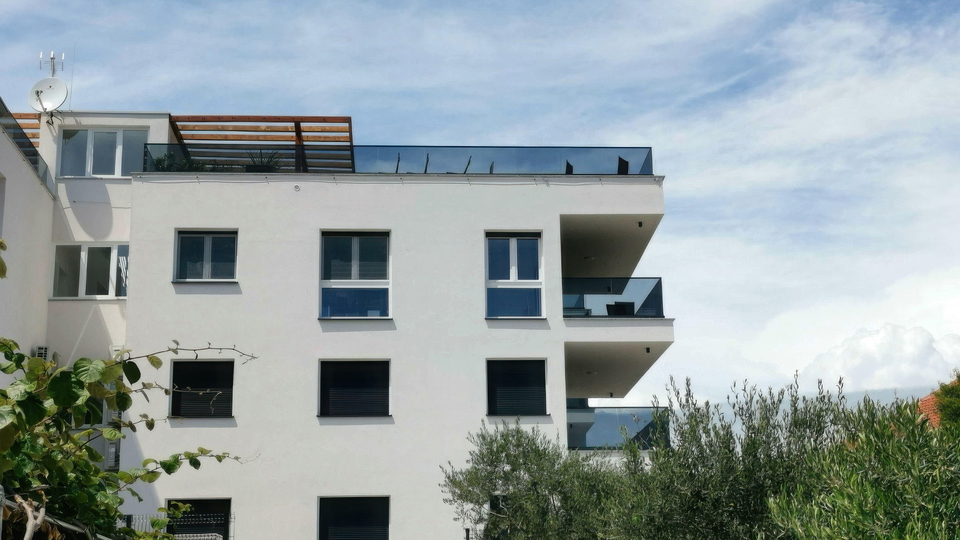 Penthouse z bazenom in panoramskim pogledom na morje - &Ccaron;iovo&comma; Trgogir&excl;
