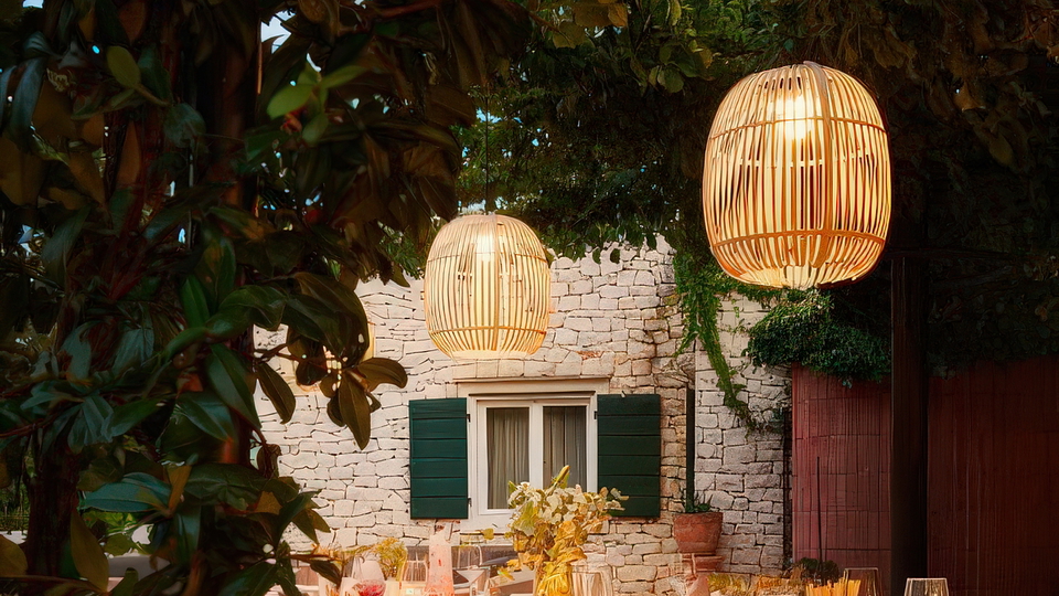 Luksuzna vila ob morju v Supetru &ndash; oaza zasebnosti in presti&zcaron;a na otoku Bra&ccaron;u&excl;