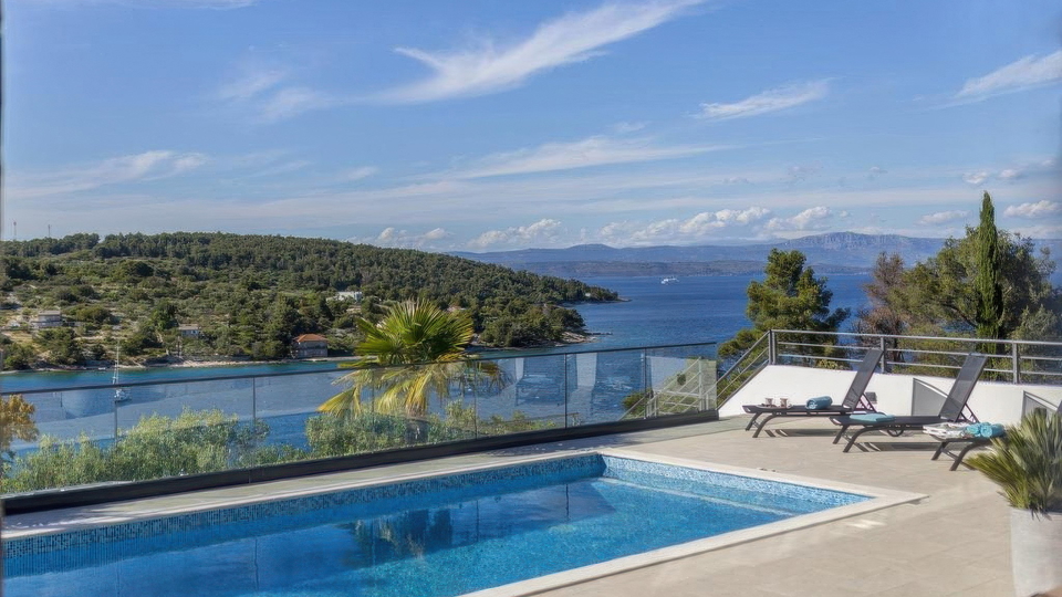 Luxusvilla mit Panoramablick auf das Meer - Insel &Scaron;olta&excl;