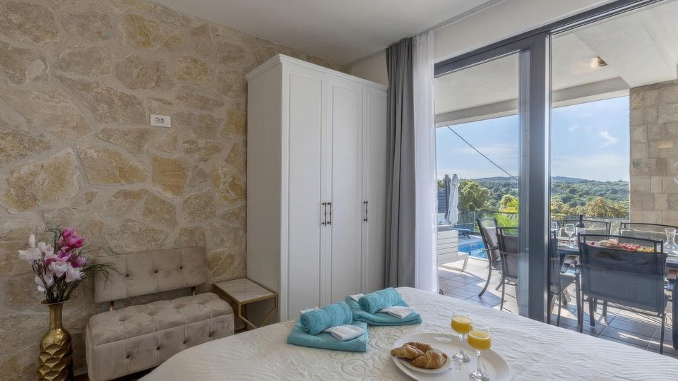Luxusvilla mit Panoramablick auf das Meer - Insel &Scaron;olta&excl;