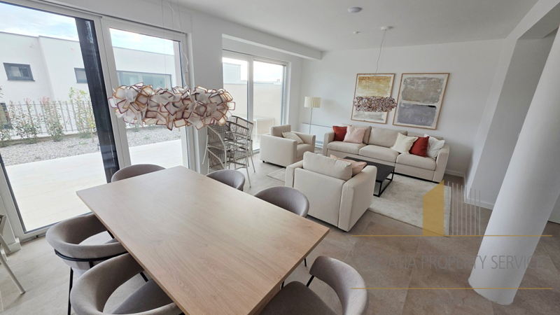 New modern villa with a swimming pool and sea view – Makarska, Veliko Brdo