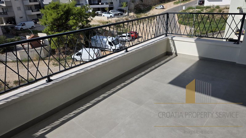 Attico attraente con vista mare – Makarska!